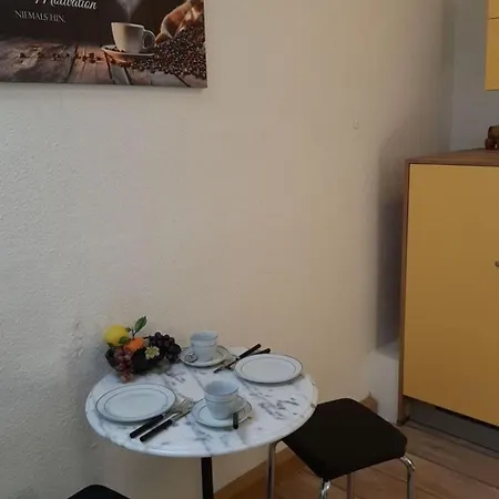 Apartment Am Schlosspark By Interhome